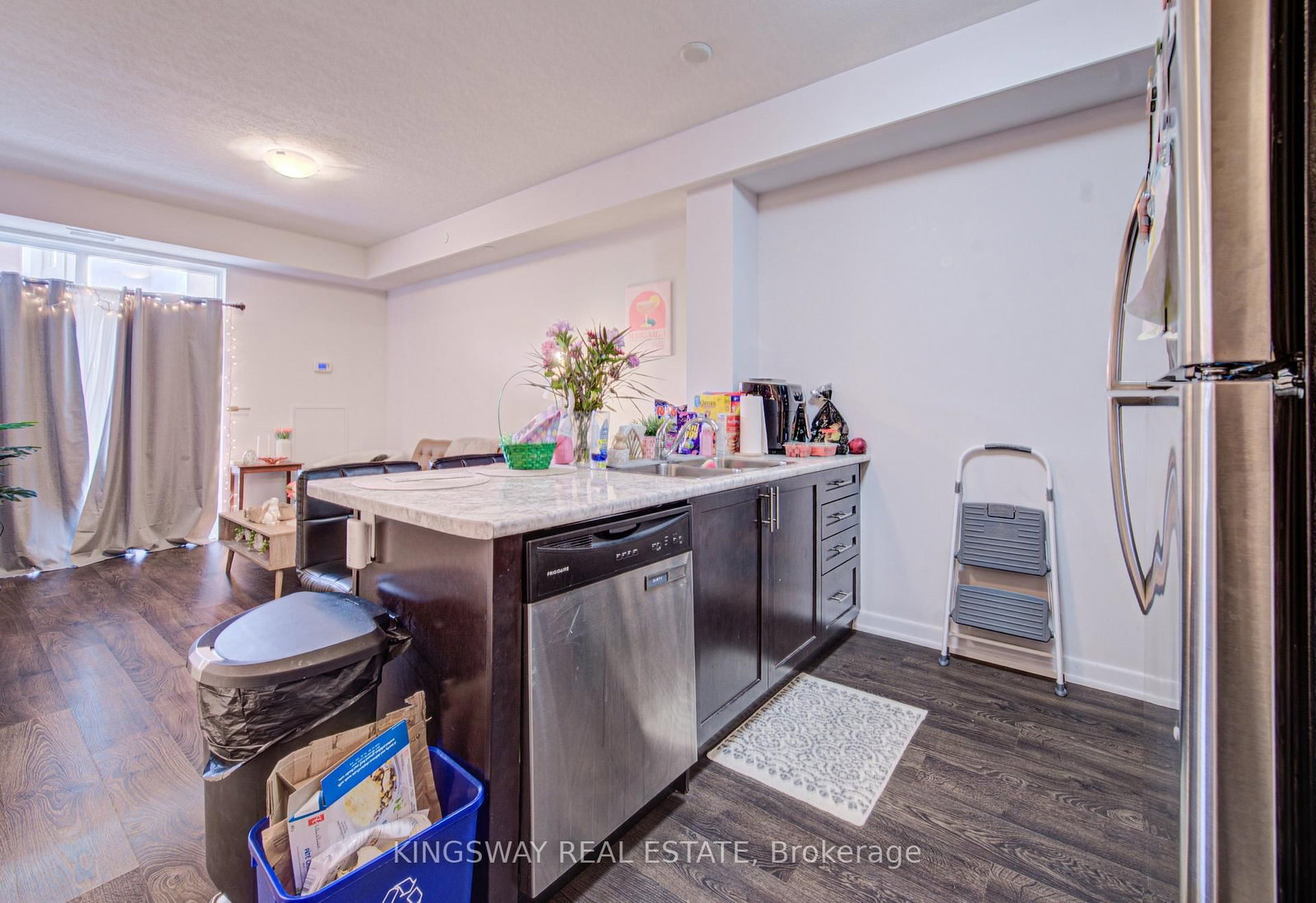 Condo for sale at 109-125 Shoreview Place, Hamilton, Ontario, L8E 0K3 - Stoney Creek - MLS: X12929400