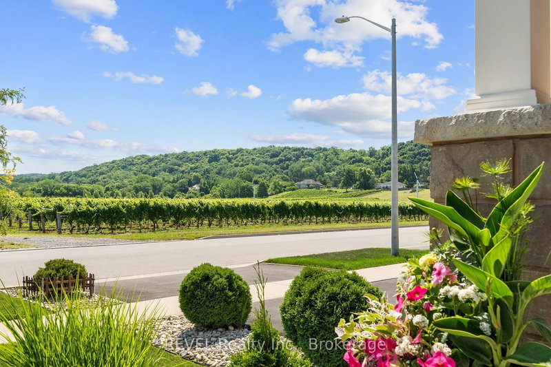316 Concession 3 Rd, Niagara-on-the-Lake, L0S 1J1 | Image 3