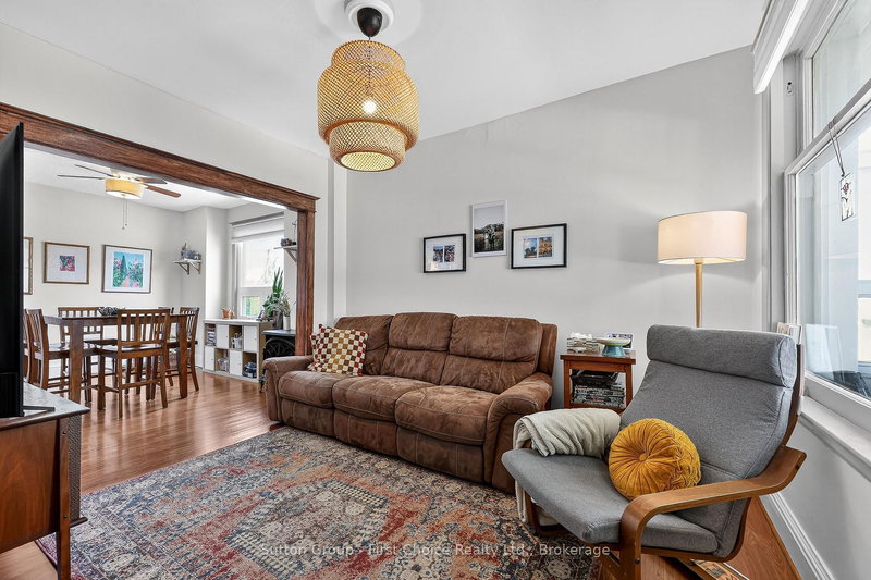 105 Barons Ave N, Hamilton, L8H 5A5 | Image 3