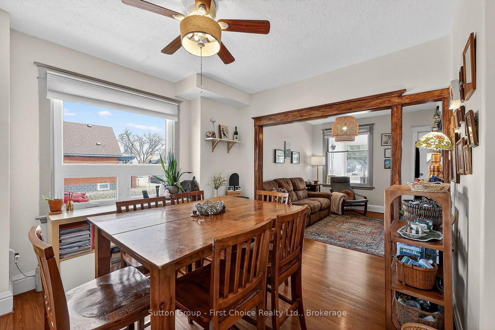 Listing Image 7