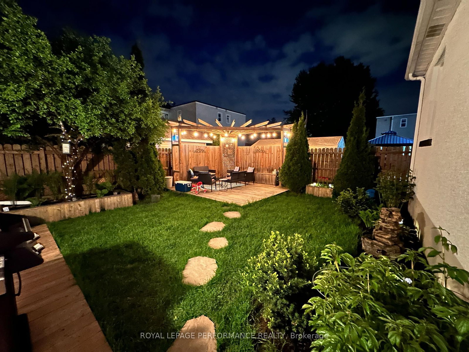 Detached House for sale at 319 Frontenac Street, Ottawa, Ontario, K1L 6K6 - Vanier - MLS: X12929662