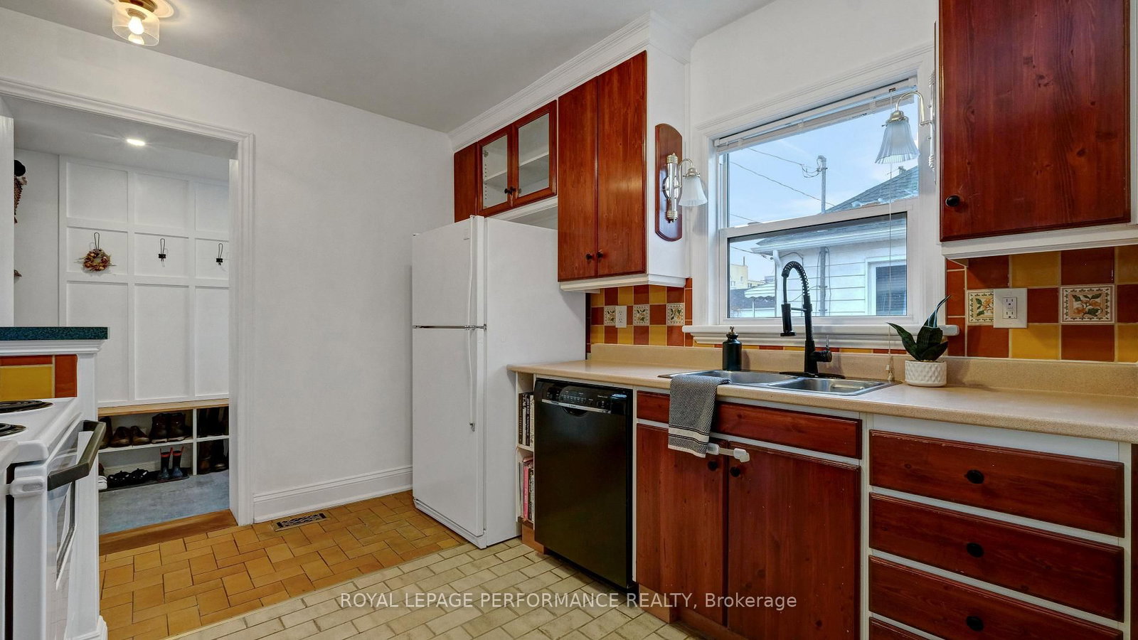 Detached House for sale at 319 Frontenac Street, Ottawa, Ontario, K1L 6K6 - Vanier - MLS: X12929662