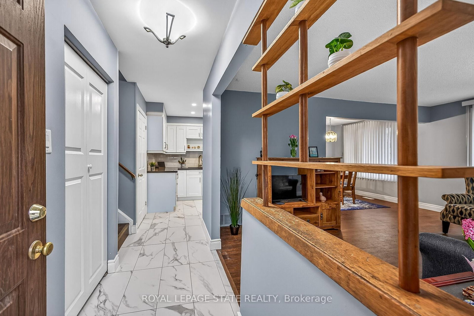 Semi-Detached House for sale at 143 Cranbrook Drive, Hamilton, Ontario, L9C 4S5 - Gilkson - MLS: X12929780