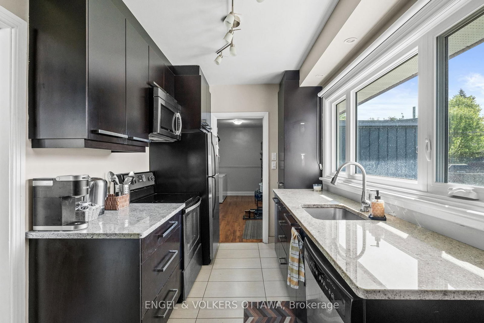 1372 Ridgedale Street • Ottawa, ON photo 11