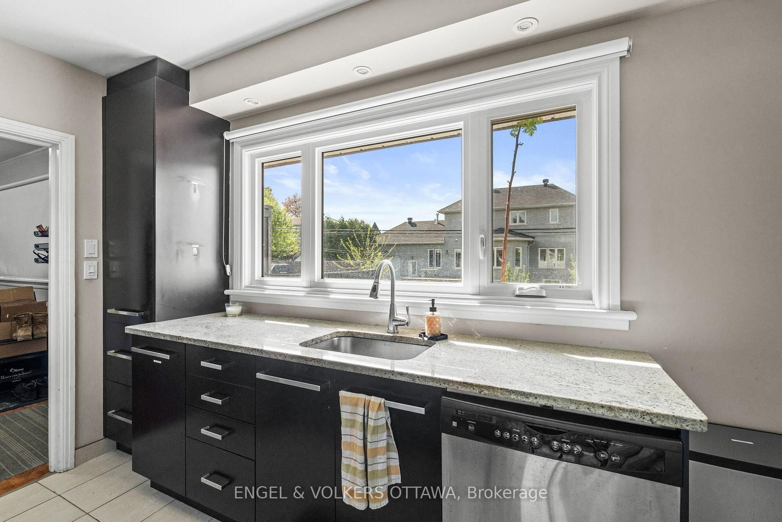1372 Ridgedale Street • Ottawa, ON photo 13