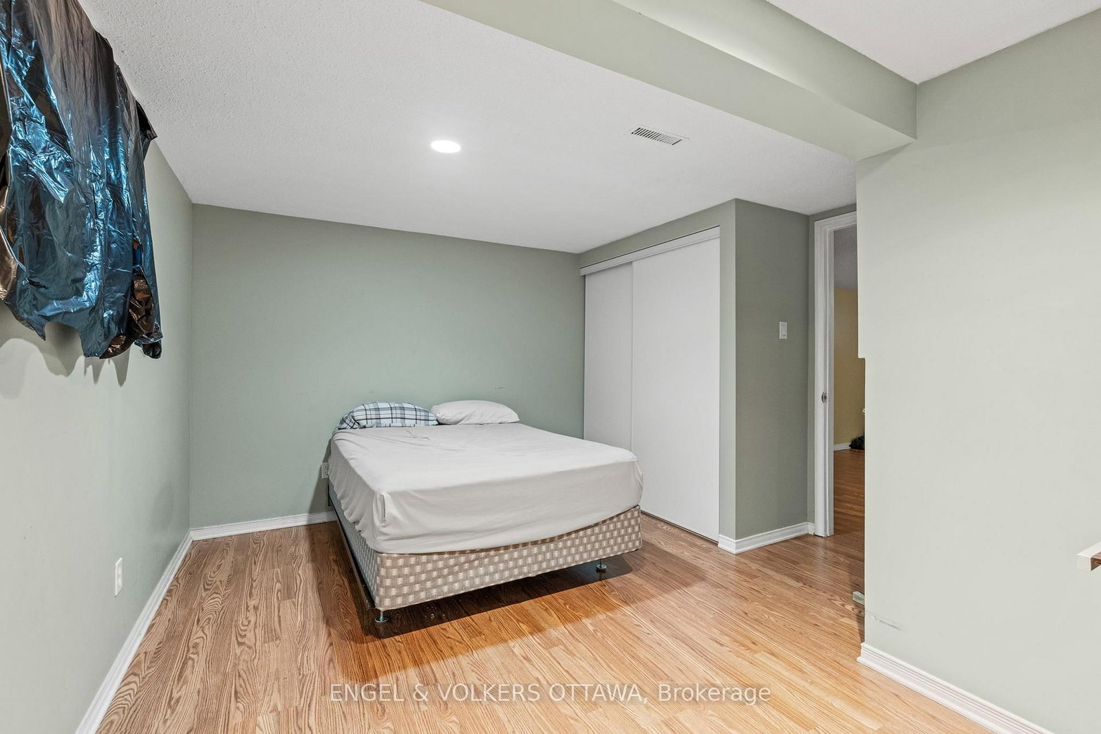 1372 Ridgedale Street • Ottawa, ON photo 31