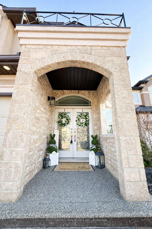 19 Michelangelo Lane