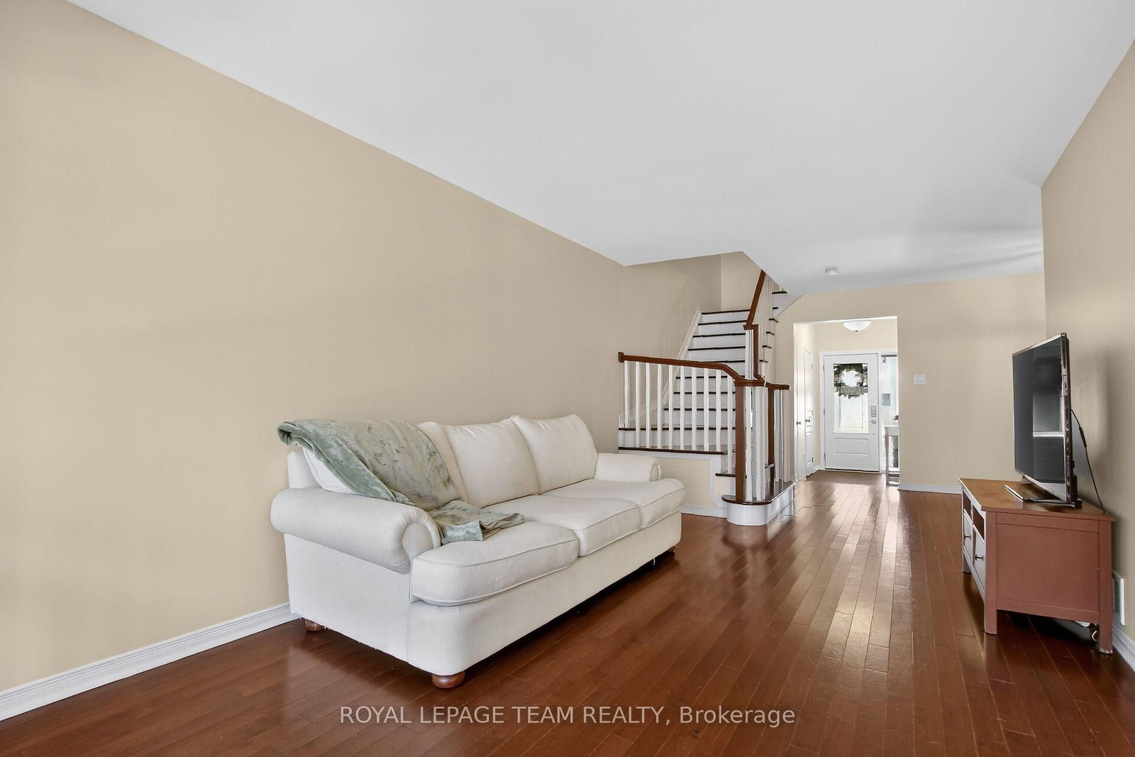 Townhouse for sale at 19 Goldthorpe Private, Ottawa, Ontario, K2J 5L6 - Barrhaven - Stonebridge - MLS: X12930228