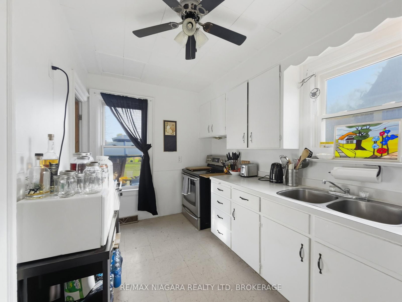 Detached House for sale at 268 Emerick Avenue, Fort Erie, Ontario, L2A 2W5 - Central - MLS: X12930258