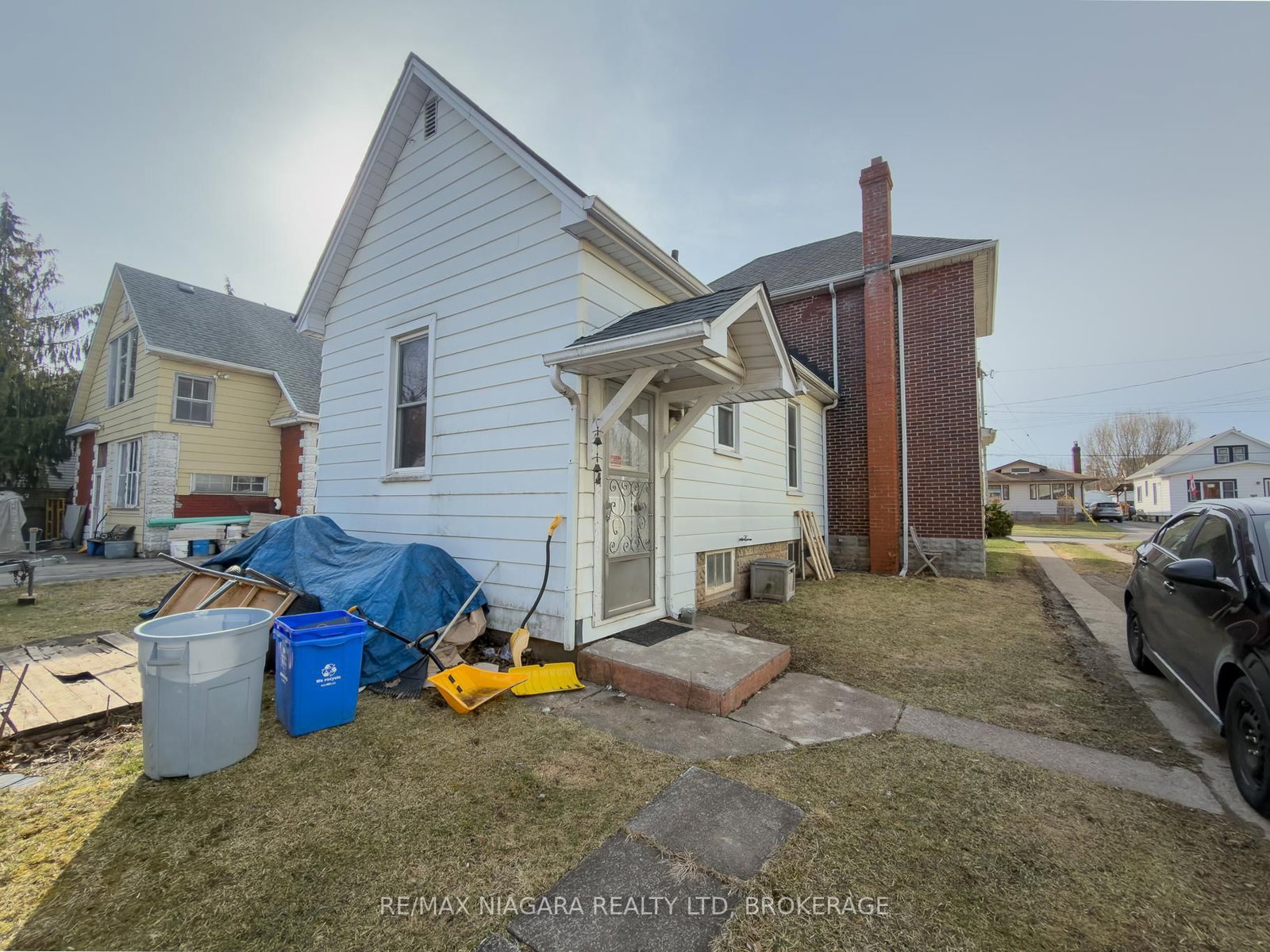 Detached House for sale at 268 Emerick Avenue, Fort Erie, Ontario, L2A 2W5 - Central - MLS: X12930258