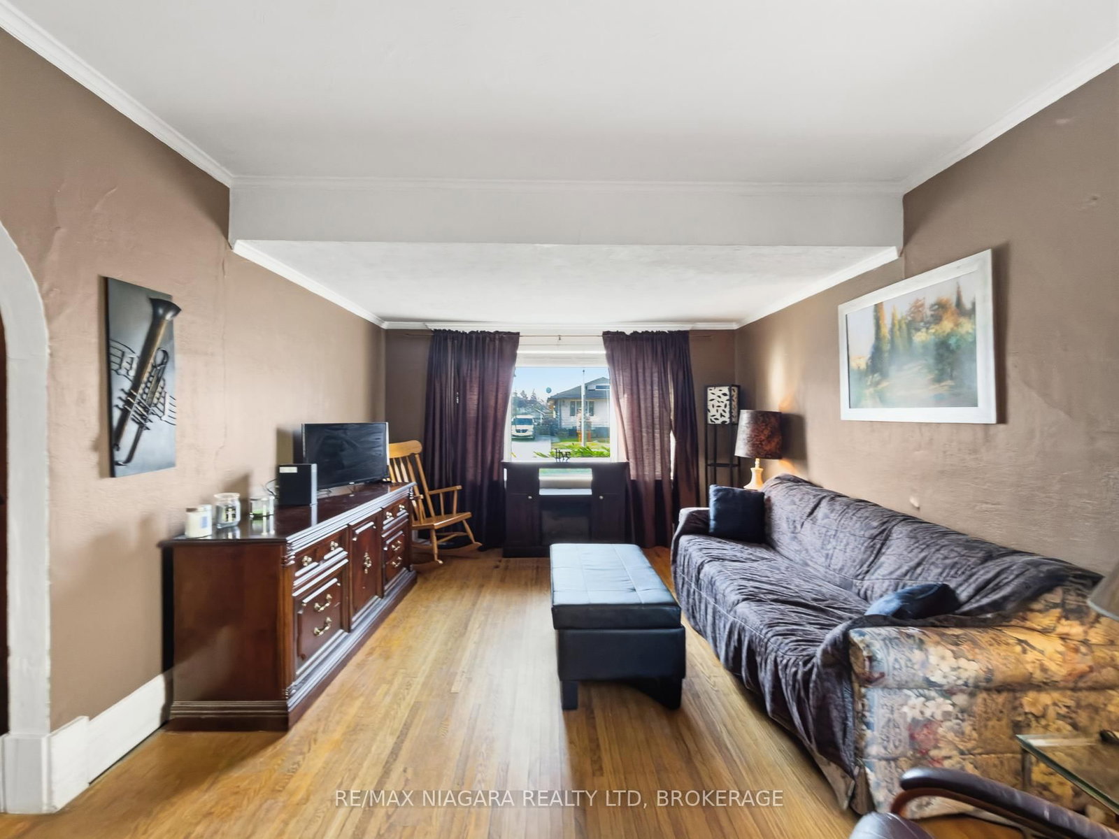 Detached House for sale at 268 Emerick Avenue, Fort Erie, Ontario, L2A 2W5 - Central - MLS: X12930258