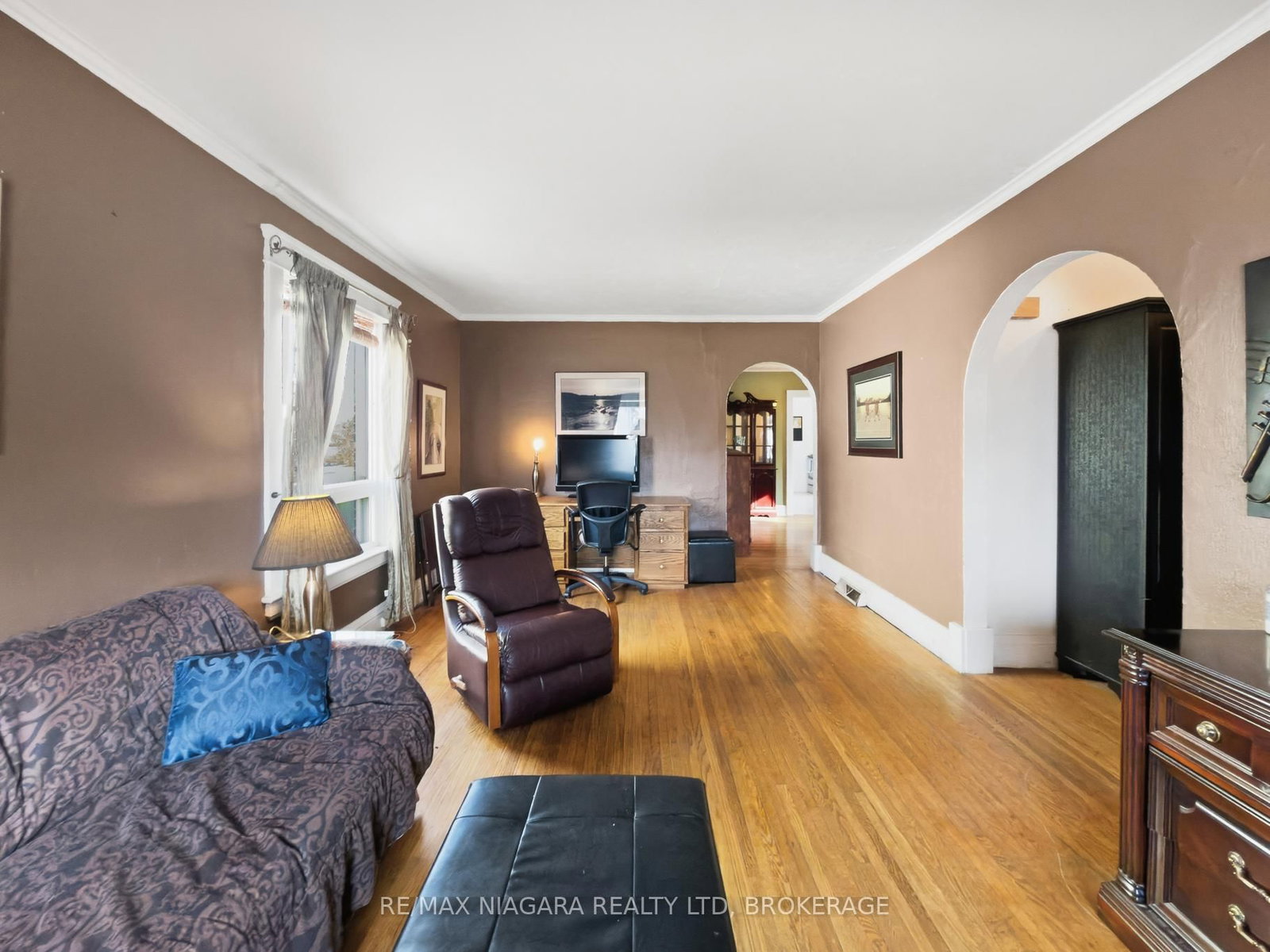 Detached House for sale at 268 Emerick Avenue, Fort Erie, Ontario, L2A 2W5 - Central - MLS: X12930258