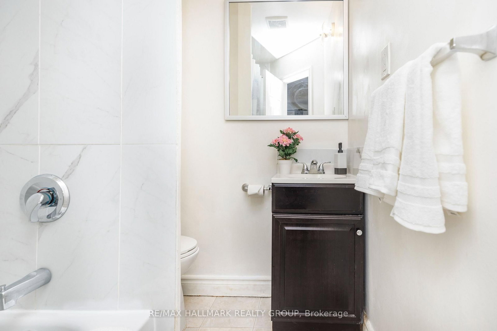 456 BRONSON Avenue, Unit 3 - Photo 6