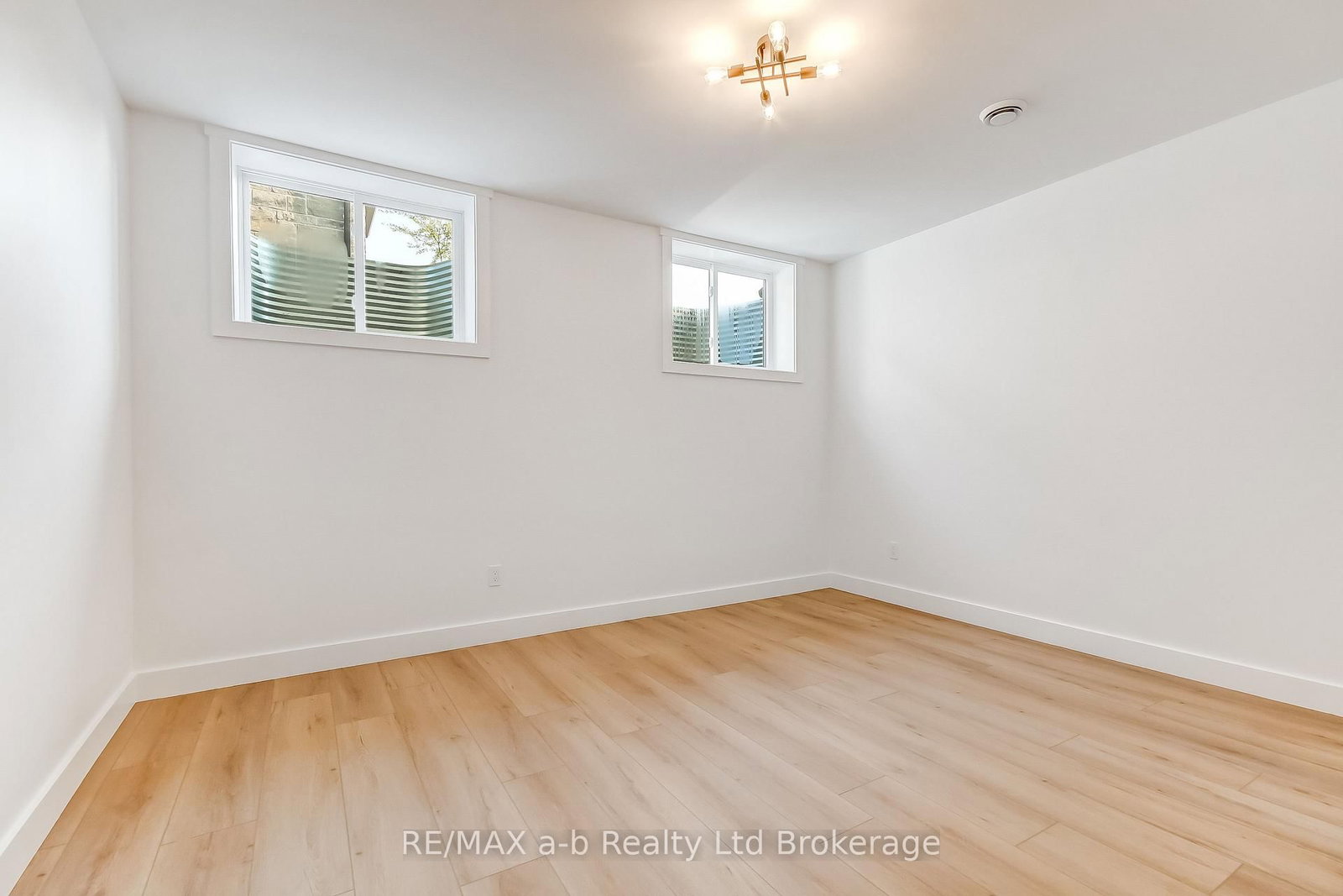 74 Herb Street • Norwich, ON photo 27