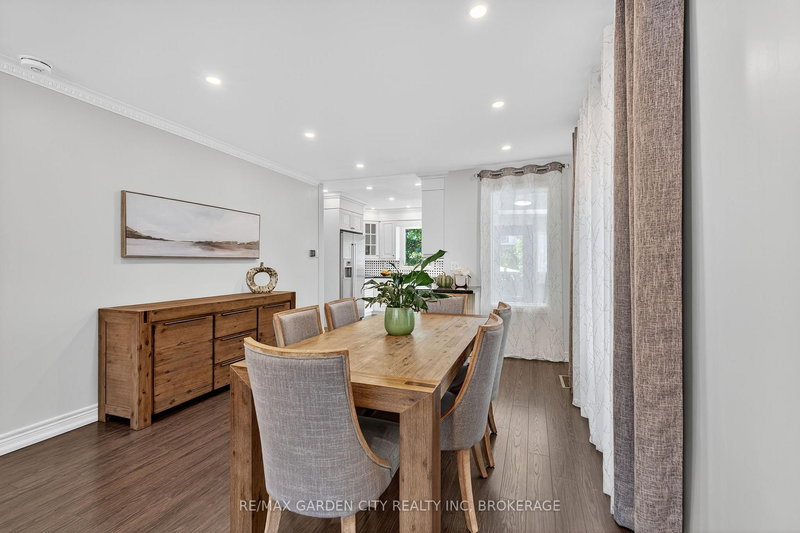 home for lease on 133 Connaught Avenue N