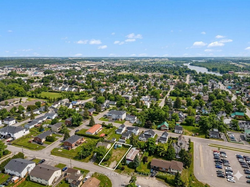 home for sale on 172 Adelaide Street