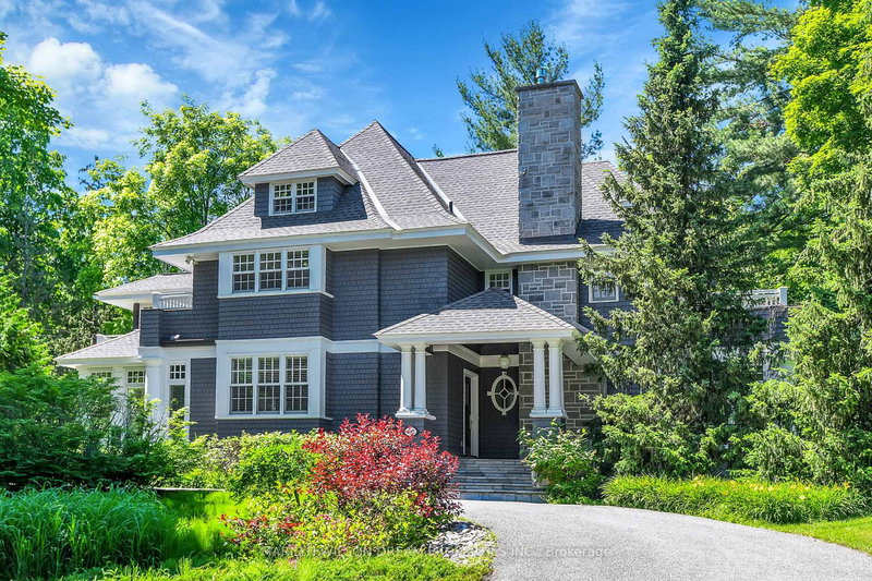 home for sale on 597 Mariposa Avenue