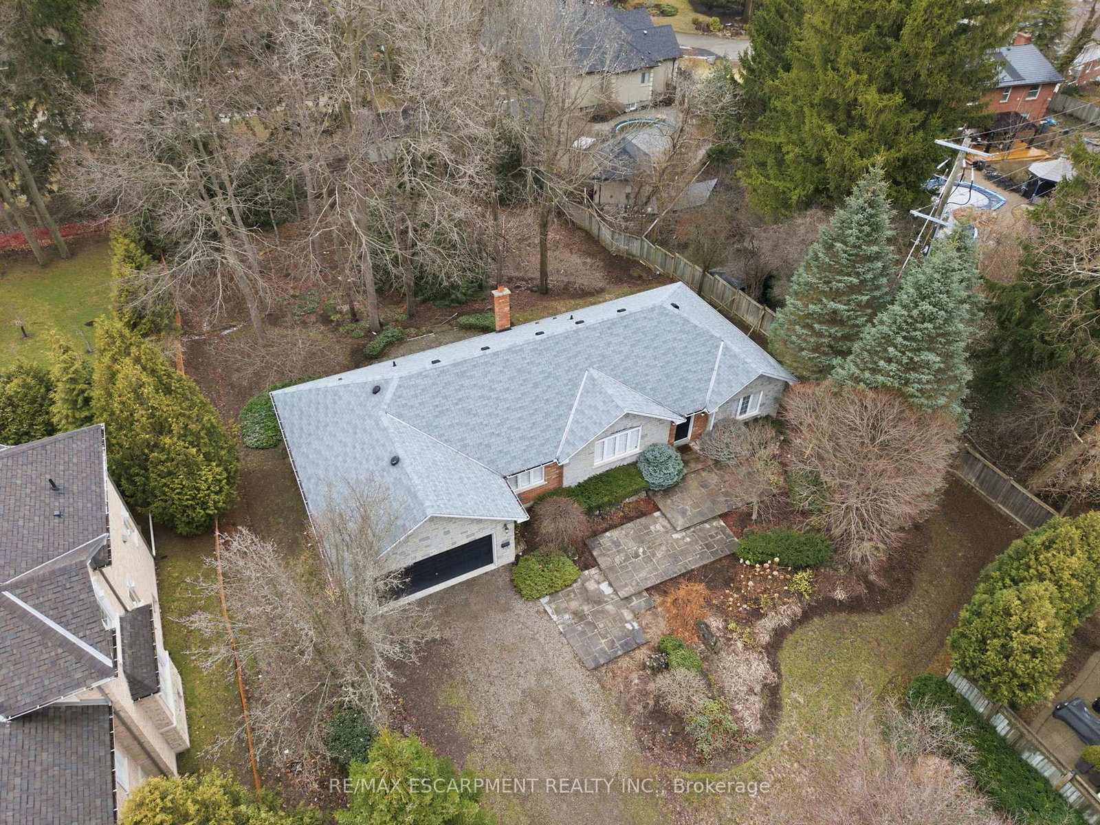 Detached House for sale at 65 Jerseyville Road, Hamilton, Ontario, L9G 1K2 - Ancaster - MLS: X12930910