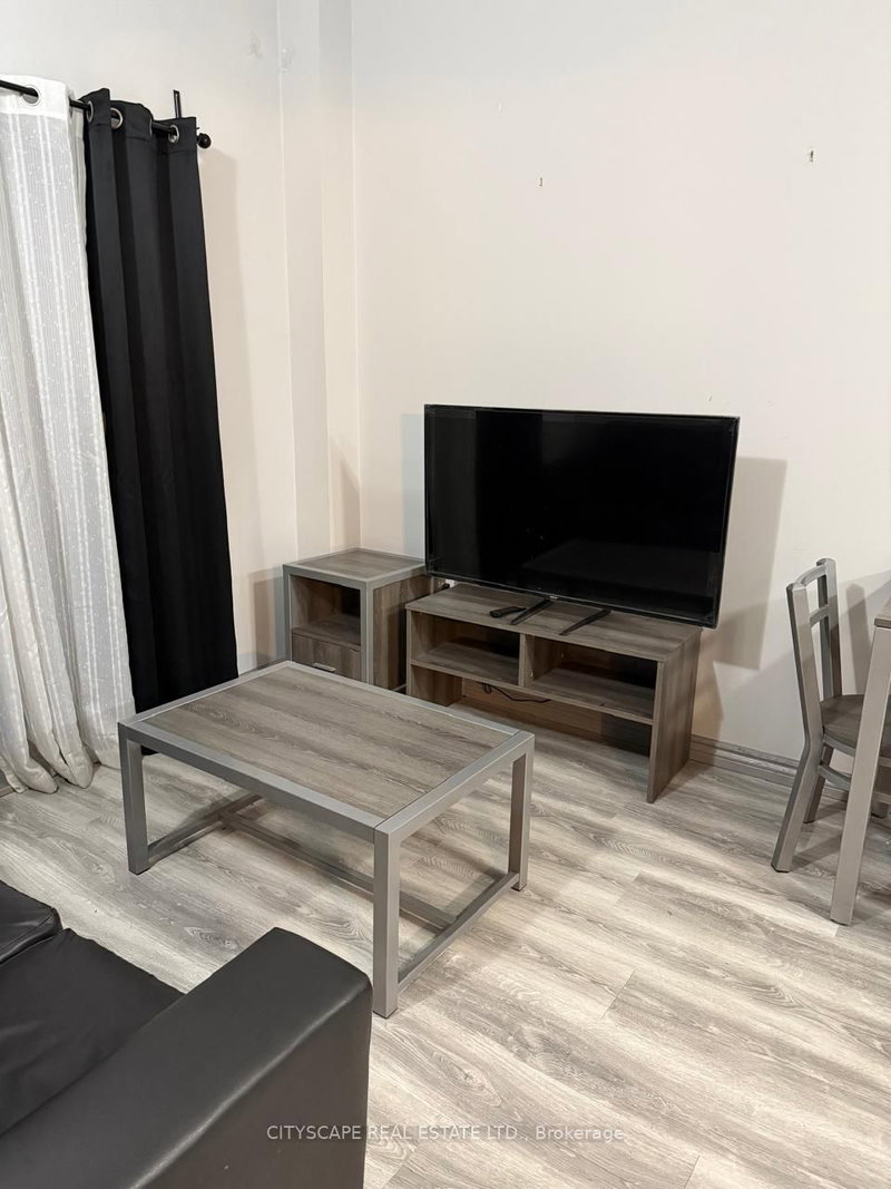 G114 - 275 Larch St, Waterloo, N2L 3R2 | Image 3