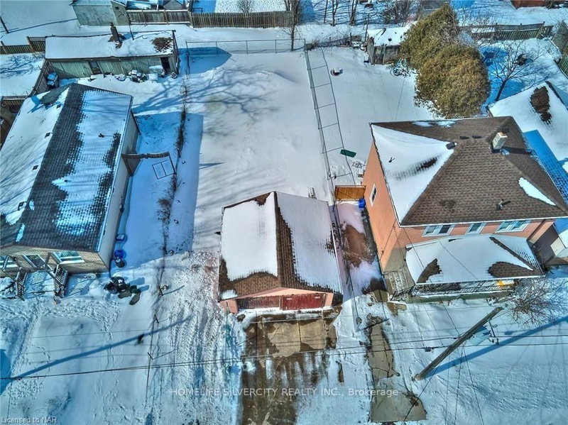 4129 Dyson Ave, Niagara Falls, L2E 3L6 | Image 2