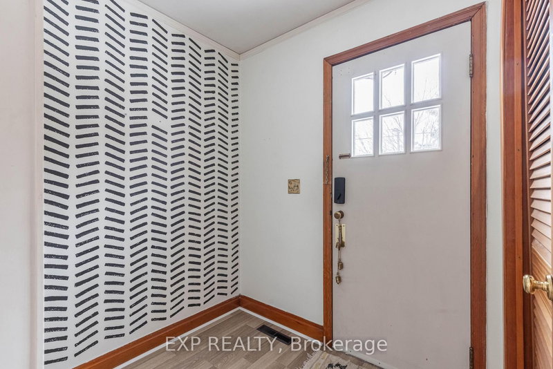 412 South Pelham Rd, Welland, L3C 3C6 | Image 3