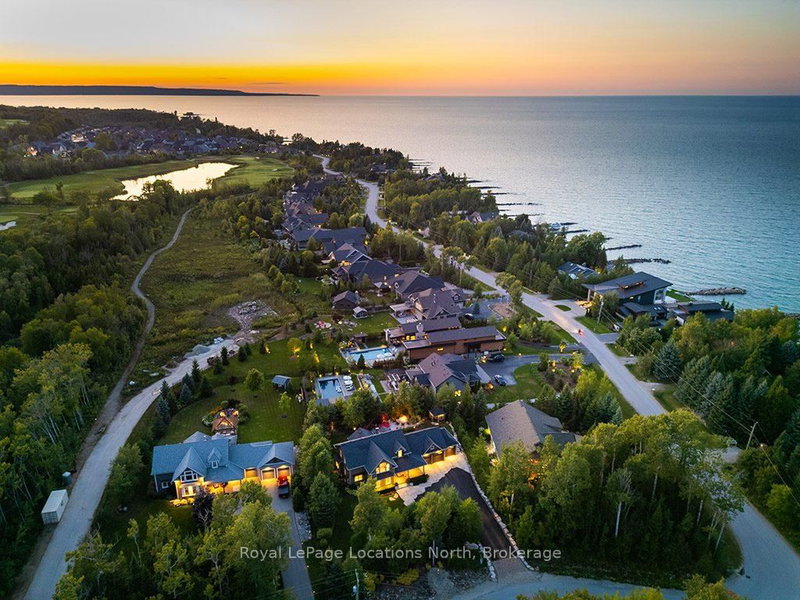 376 Sunset Blvd, Blue Mountains, N0H 2P0 | Image 2