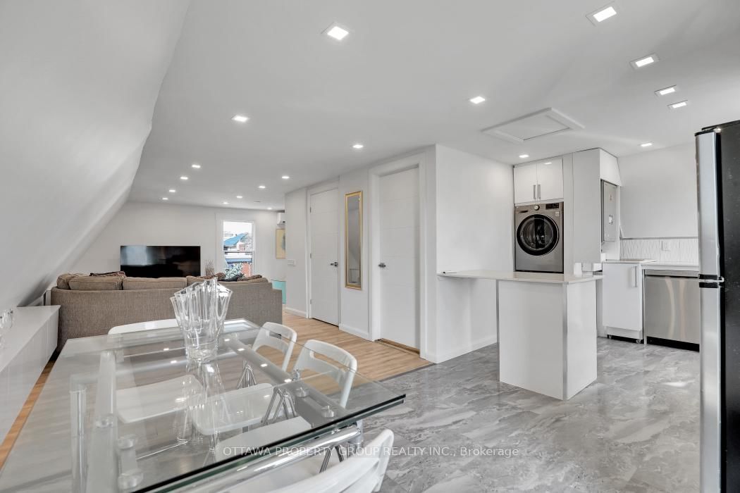 149 Concord Street S, Unit C - Photo 4