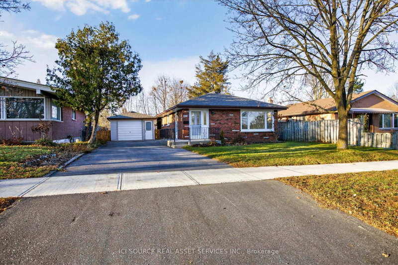 1092 Glendale Dr, Peterborough, K9H 6M4 | Image 3