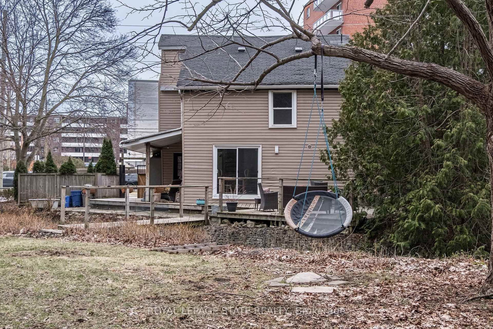 Detached House for sale at 39 Park Street, Hamilton, Ontario, L9H 1C9 - Dundas - MLS: X12932038