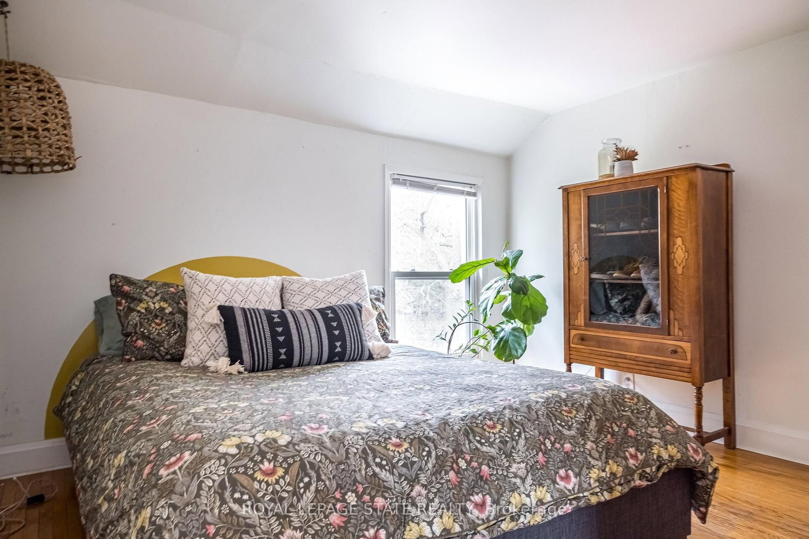 Detached House for sale at 39 Park Street, Hamilton, Ontario, L9H 1C9 - Dundas - MLS: X12932038