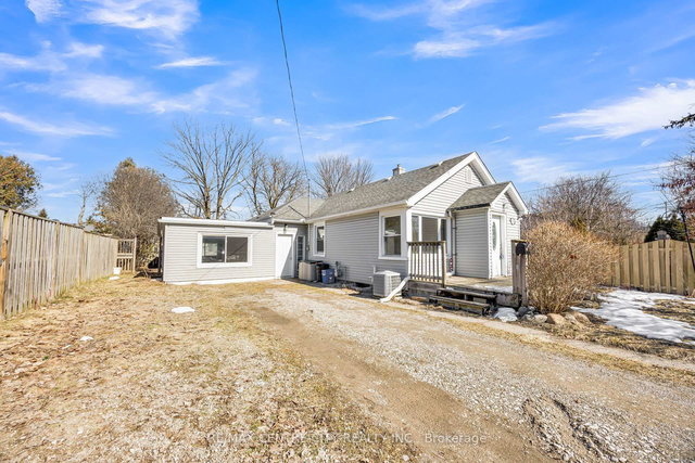 78 LANGARTH Street W