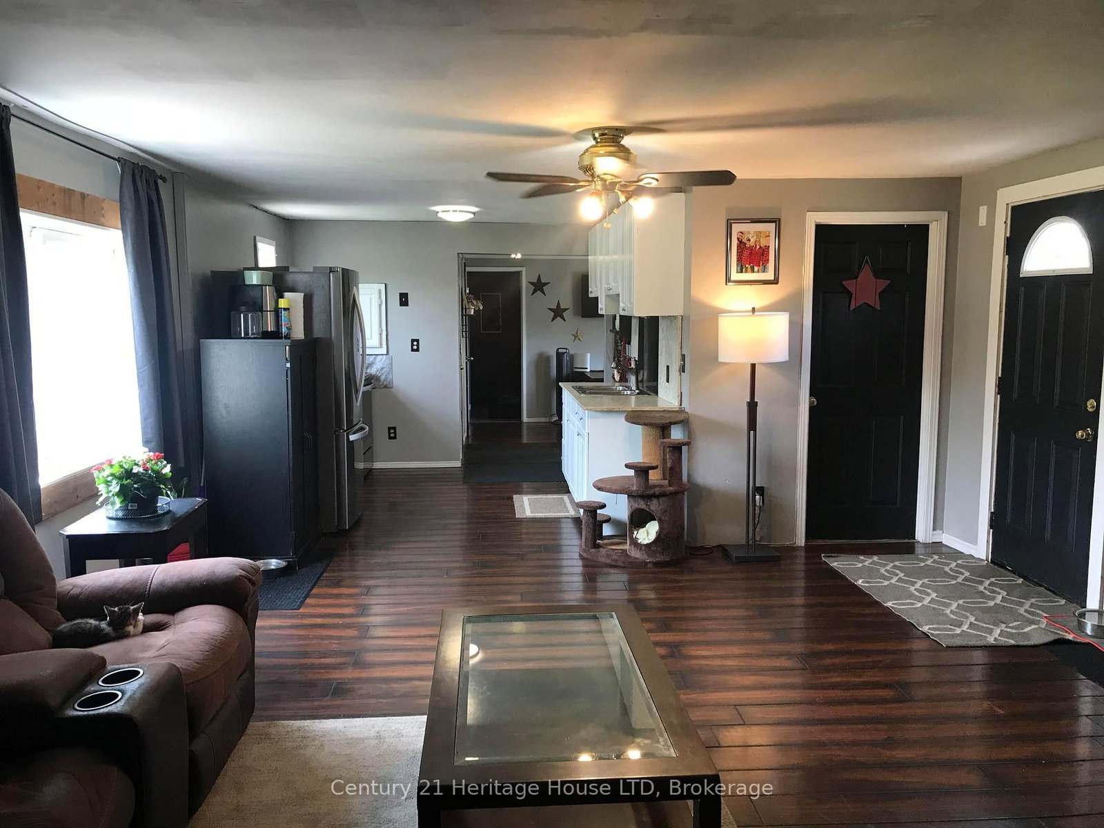 Detached House for sale at 223 Bernard Avenue, Fort Erie, Ontario, L0S 1N0 - Ridgeway - MLS: X12932156