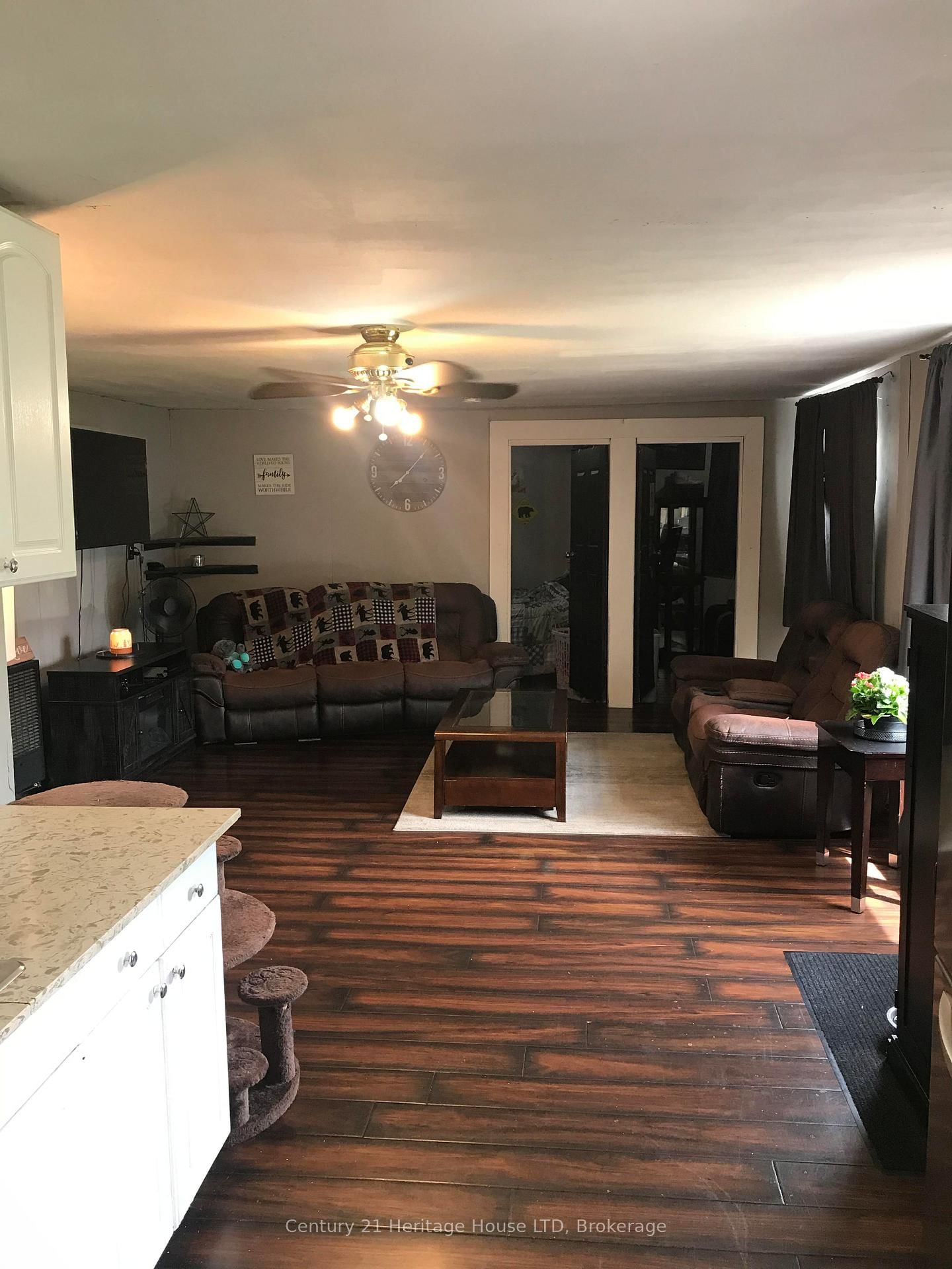 Detached House for sale at 223 Bernard Avenue, Fort Erie, Ontario, L0S 1N0 - Ridgeway - MLS: X12932156