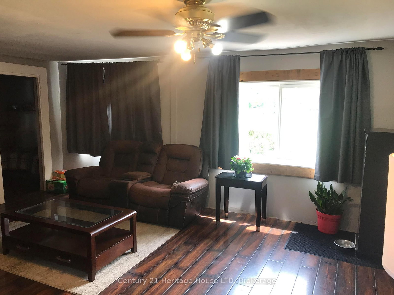 Detached House for sale at 223 Bernard Avenue, Fort Erie, Ontario, L0S 1N0 - Ridgeway - MLS: X12932156