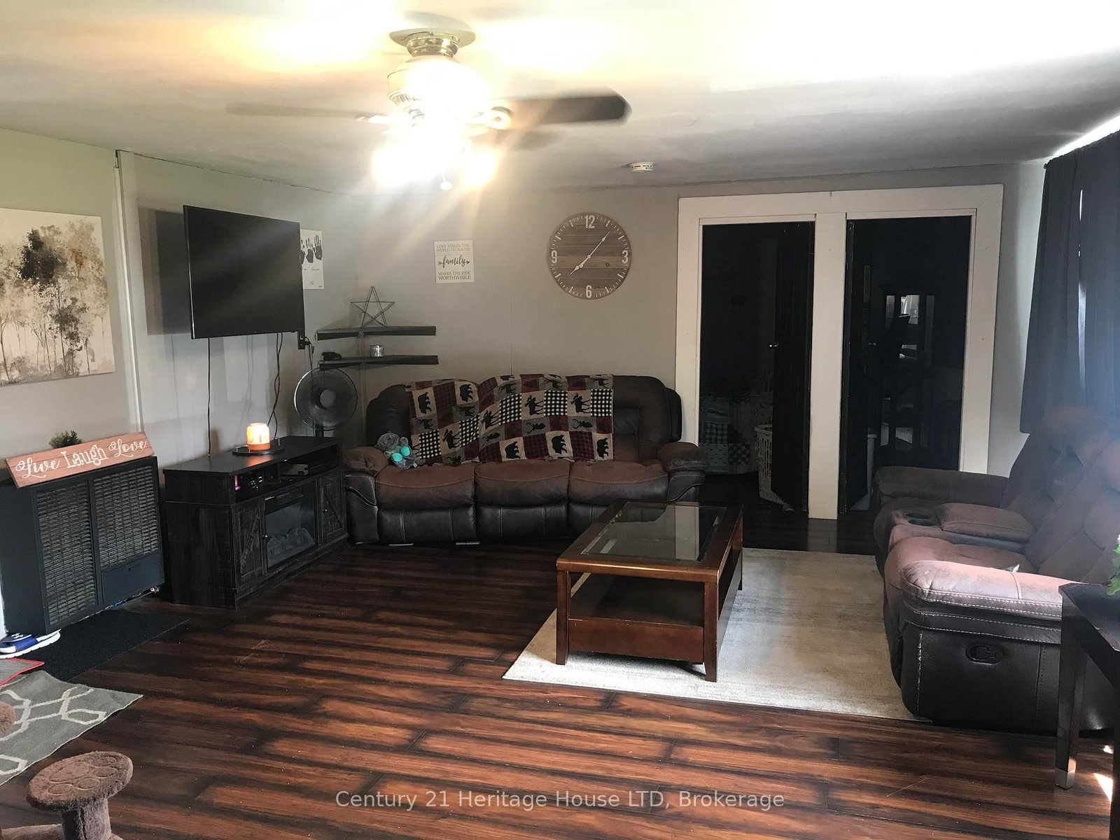 Detached House for sale at 223 Bernard Avenue, Fort Erie, Ontario, L0S 1N0 - Ridgeway - MLS: X12932156