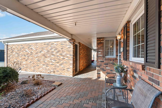 8 - 4115 Apple Blossom Lane