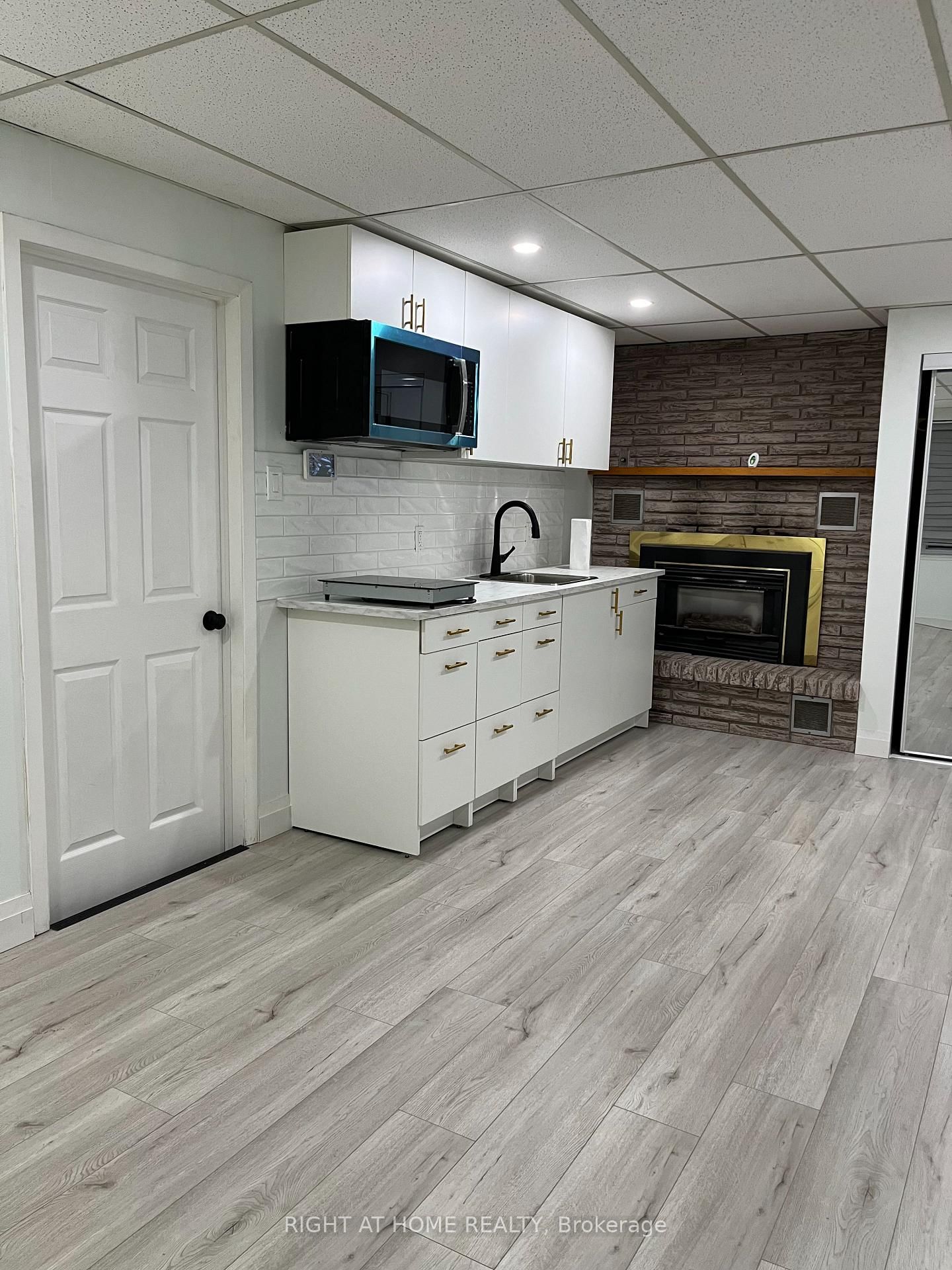 210 Speedvale Avenue E, Unit Unit 2 - Photo 7