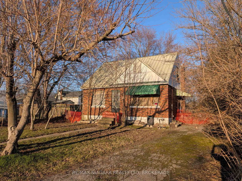 home for sale on 2936 Dorchester Road