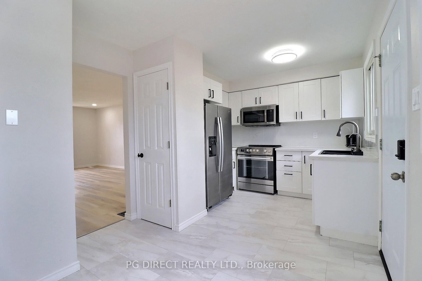 Townhouse for sale at 36-1200 Cheapside Street, London East, Ontario, N5Y 5J7 - East C - MLS: X12932576