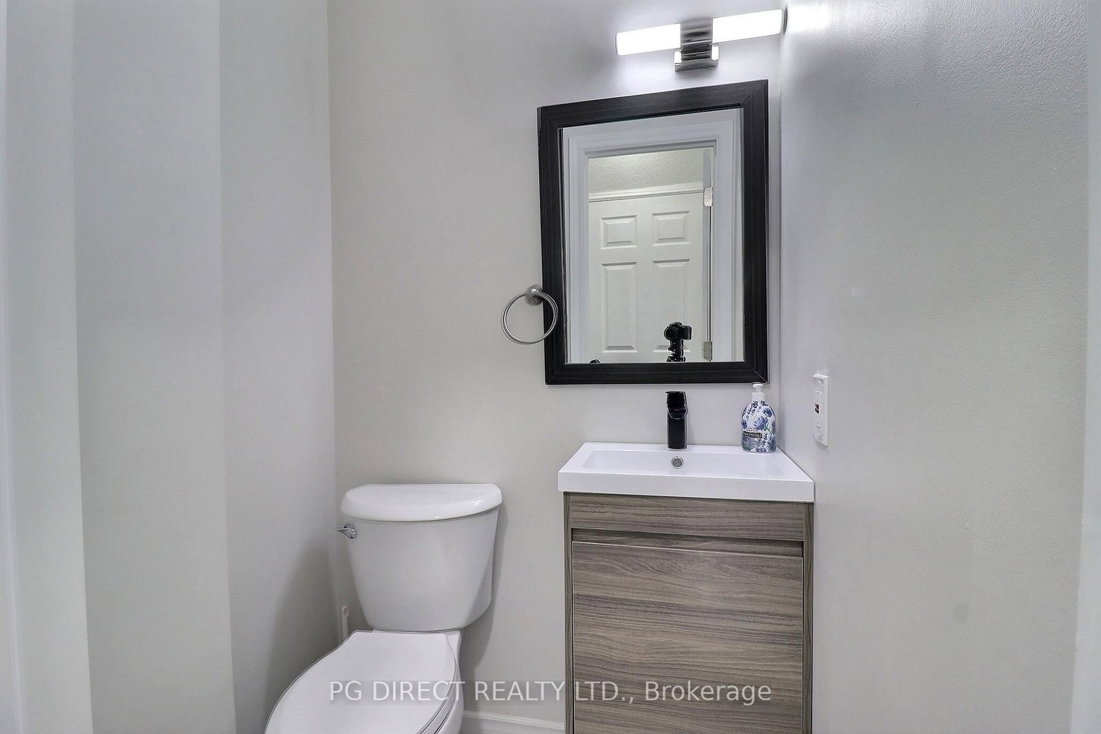 Townhouse for sale at 36-1200 Cheapside Street, London East, Ontario, N5Y 5J7 - East C - MLS: X12932576