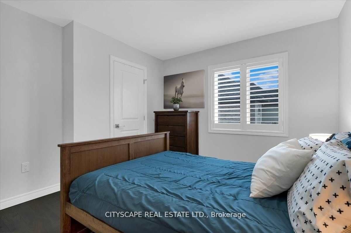 Detached House for sale at 40 Blue Ribbon Way, Hamilton, Ontario, L0R 1C0 - Binbrook - MLS: X12932580