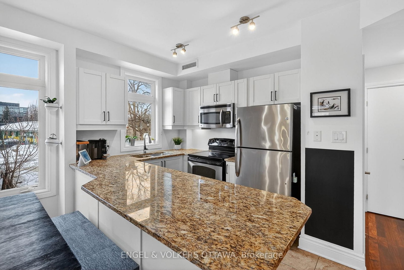 323 Winona Avenue, Unit 204 - Photo 10