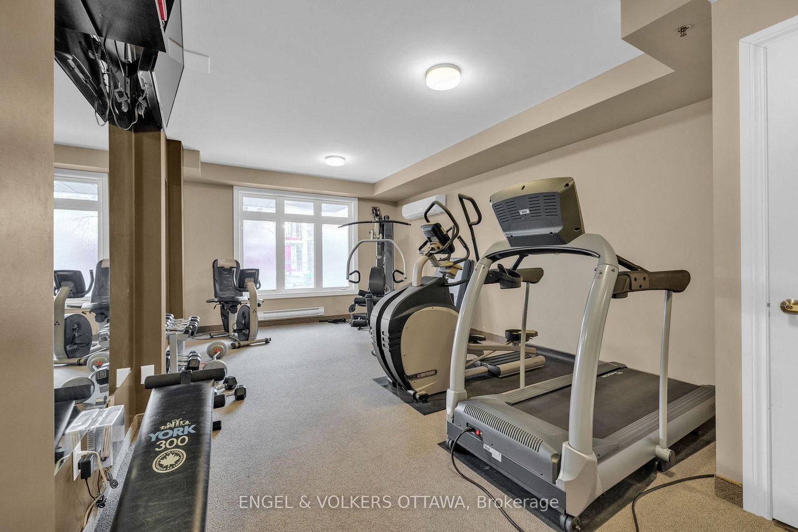 323 Winona Avenue, Unit 204 - Photo 41