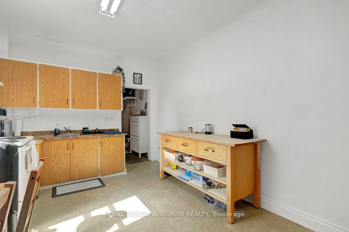 Semi-Detached House for sale at 199 Henderson Avenue, Ottawa, Ontario, K1N 7P7 - Sandy Hill - MLS: X12932744