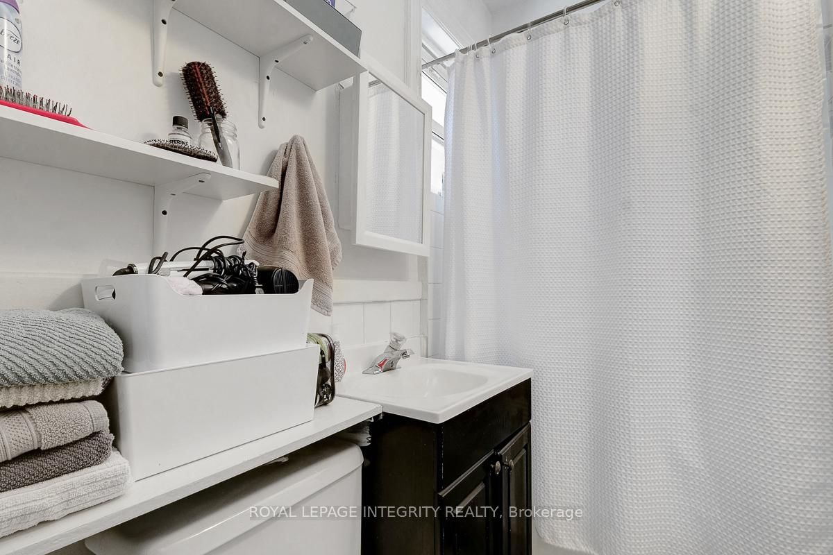 Semi-Detached House for sale at 199 Henderson Avenue, Ottawa, Ontario, K1N 7P7 - Sandy Hill - MLS: X12932744