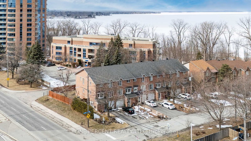 30 Maplehurst Ave, Ottawa, K2H 9G2 | Image 2