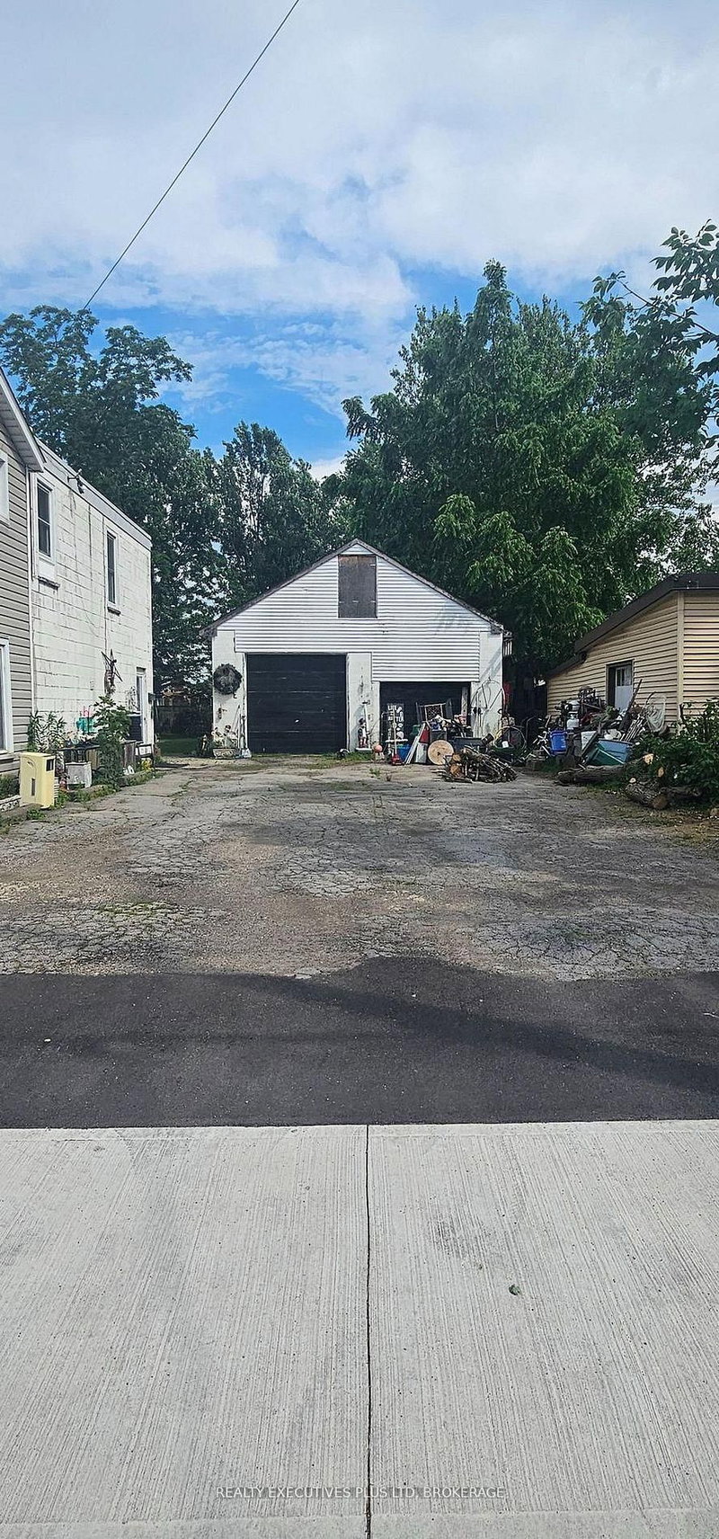 4020 Main Street
