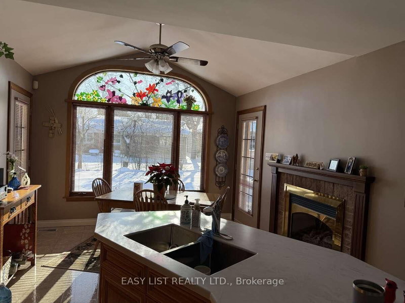 92 Dean Ave, Guelph, N1G 1L6 | Image 2