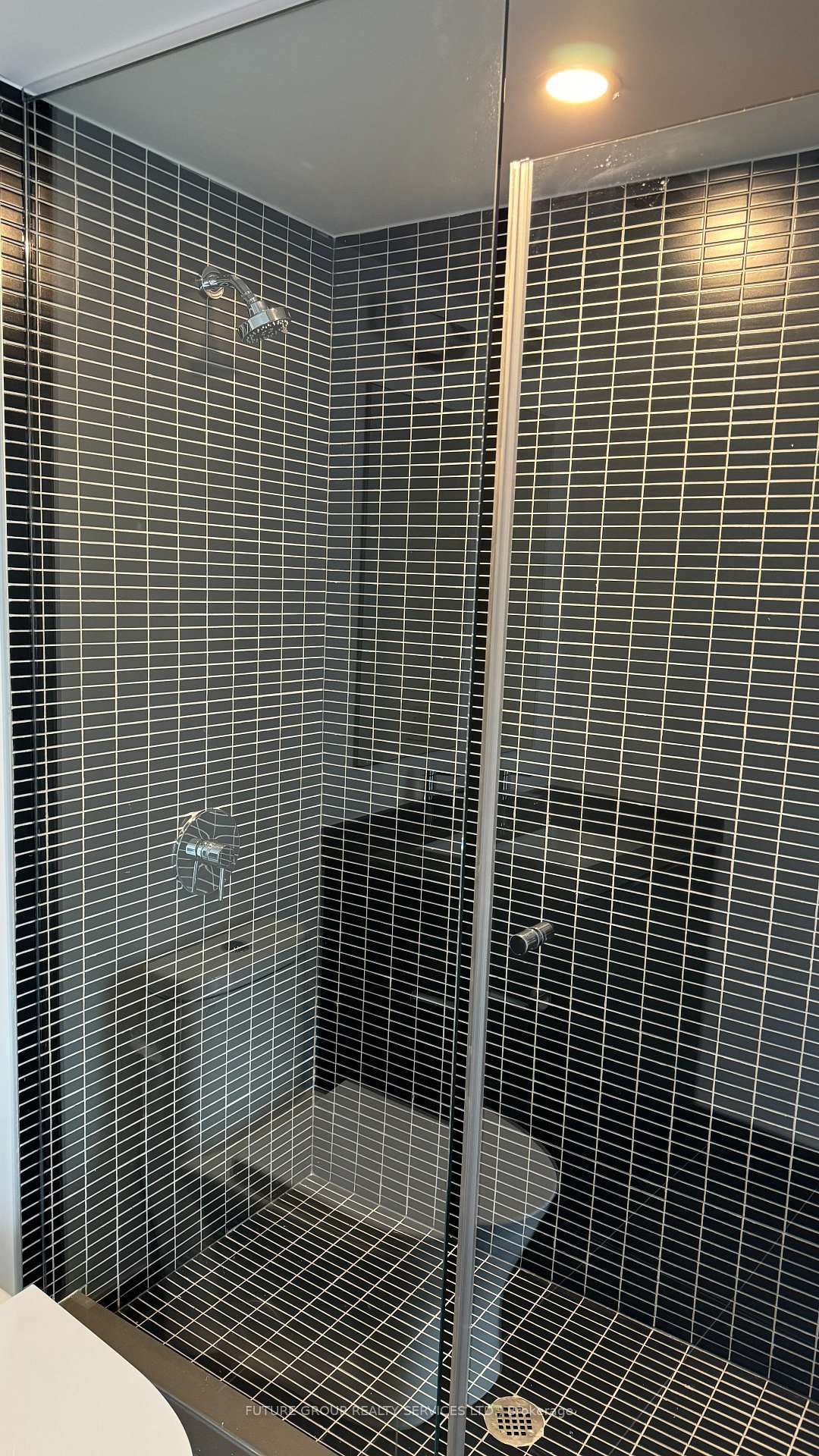 Condo for sale at 1208-1 Jarvis Street, Hamilton, Ontario, L8R 3J2 - Beasley - MLS: X12932880