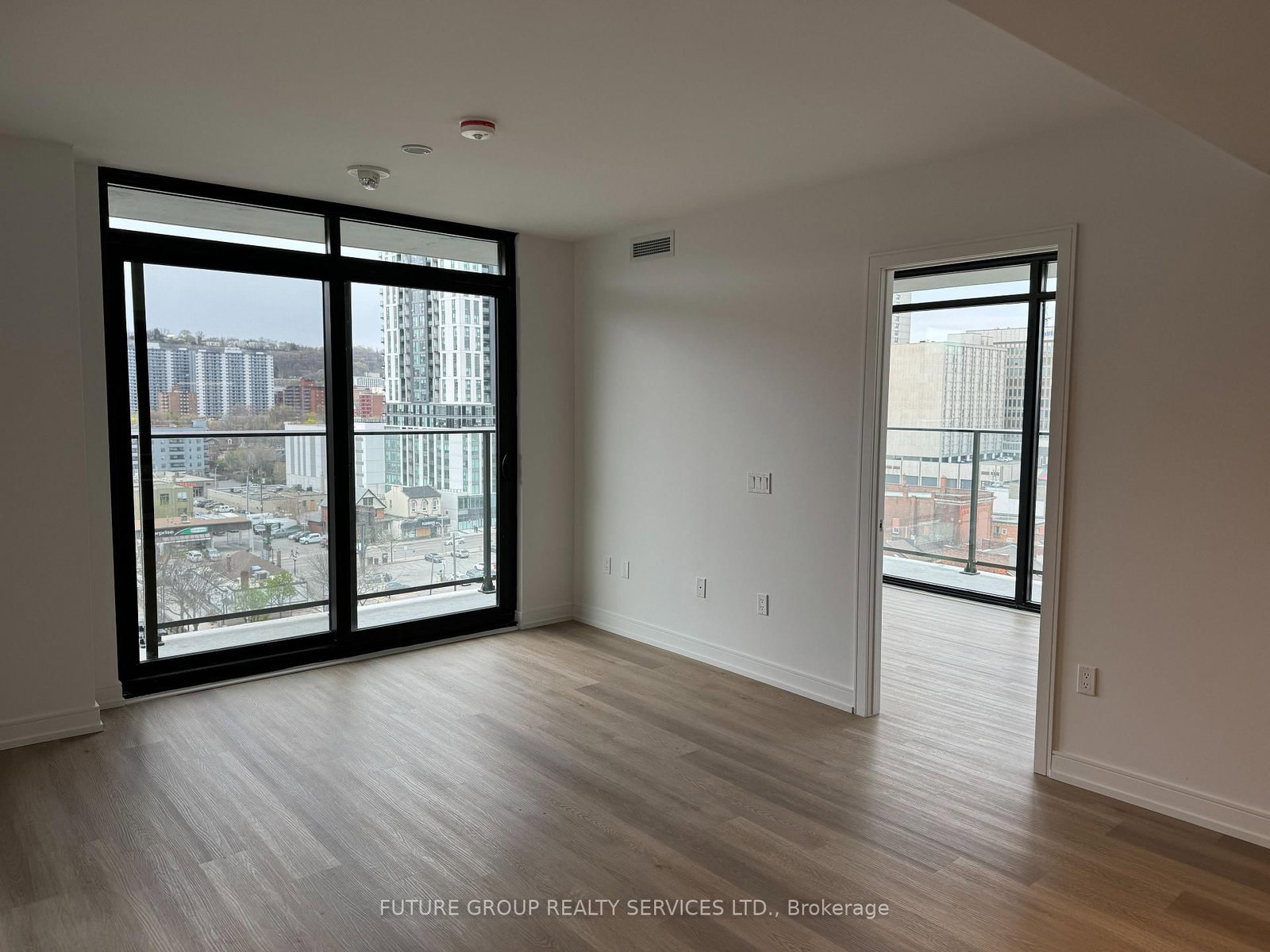 Condo for sale at 1208-1 Jarvis Street, Hamilton, Ontario, L8R 3J2 - Beasley - MLS: X12932880